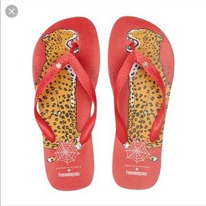 charlotte olympia havaianas